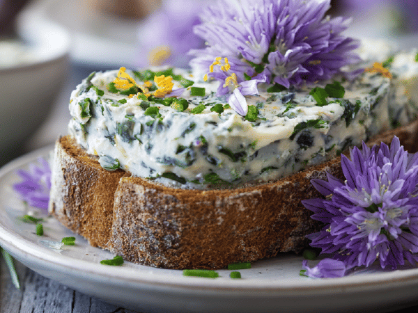 Butter mit Schnittblumen