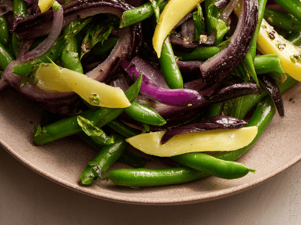 Gegrilltes Bohnenwok-Gemüse