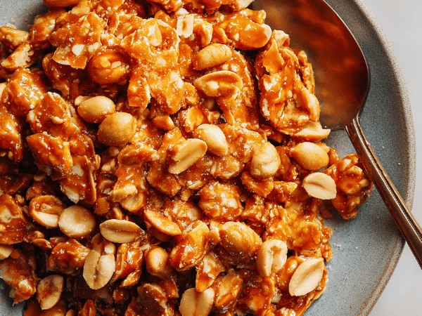 Knuspriges Erdnuss-Krokant