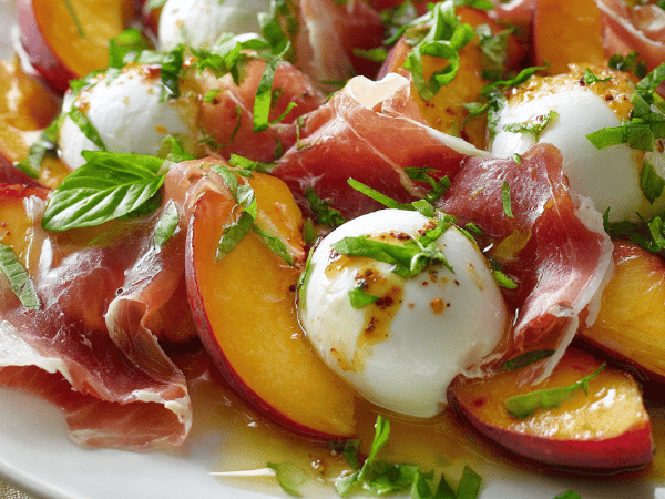 Pfirsich-Mozzarella Salat