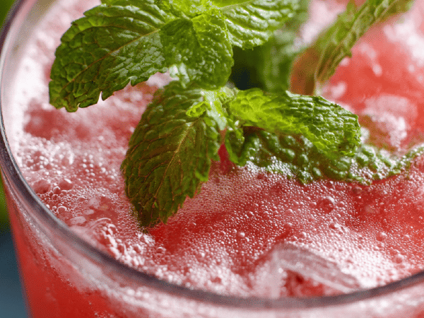 Rhabarber-Hibiskus Limonade