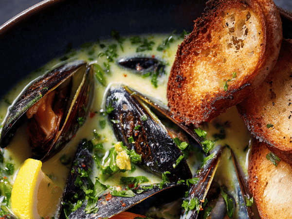 Spargel Velouté mit Muscheln