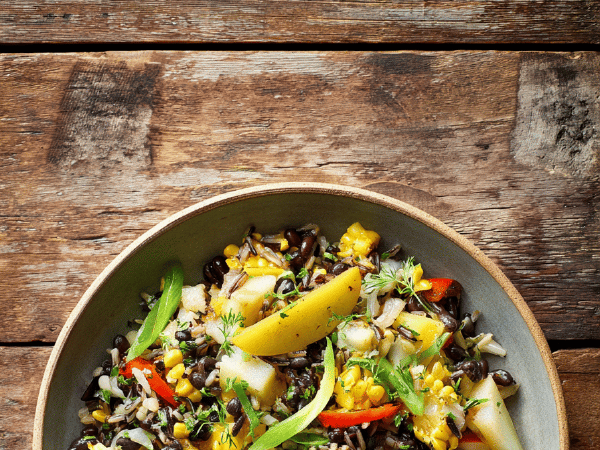 Wilde Reis-Bohnen-Salat