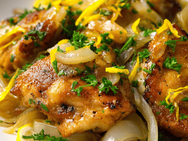 Zitronen-Hähnchen mit Zwiebeln