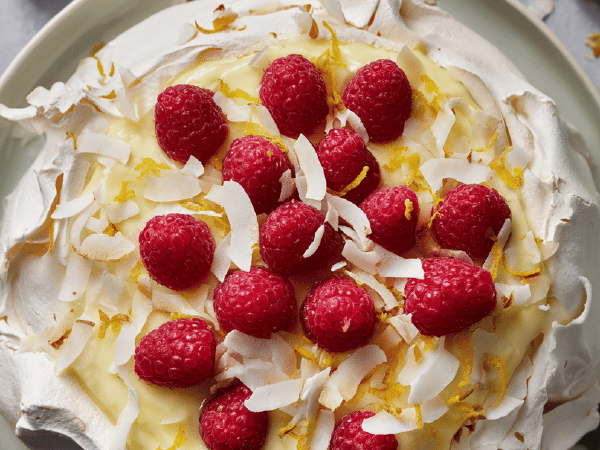 Zitronen Pavlova mit Twist
